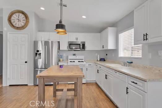 Adelanto, CA 92301,15784 Horizon WAY