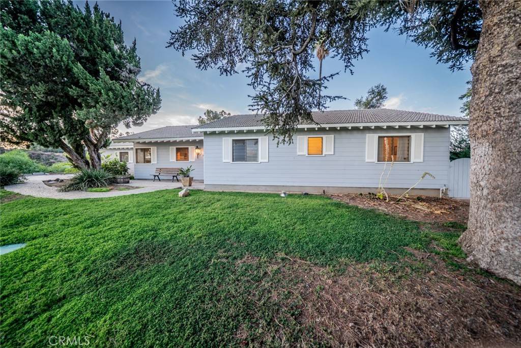 Redlands, CA 92373,1037 W Sunset DR
