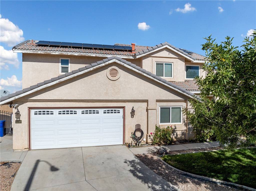 Adelanto, CA 92301,11728 Drake CT