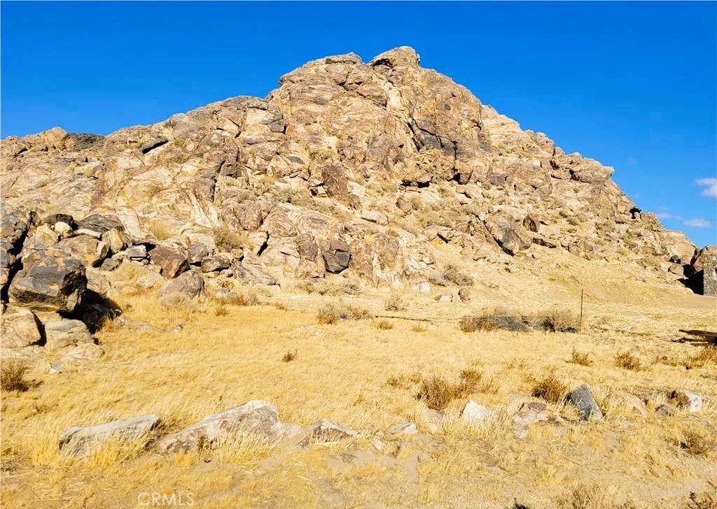 Lucerne Valley, CA 92356,30588 Ca-18