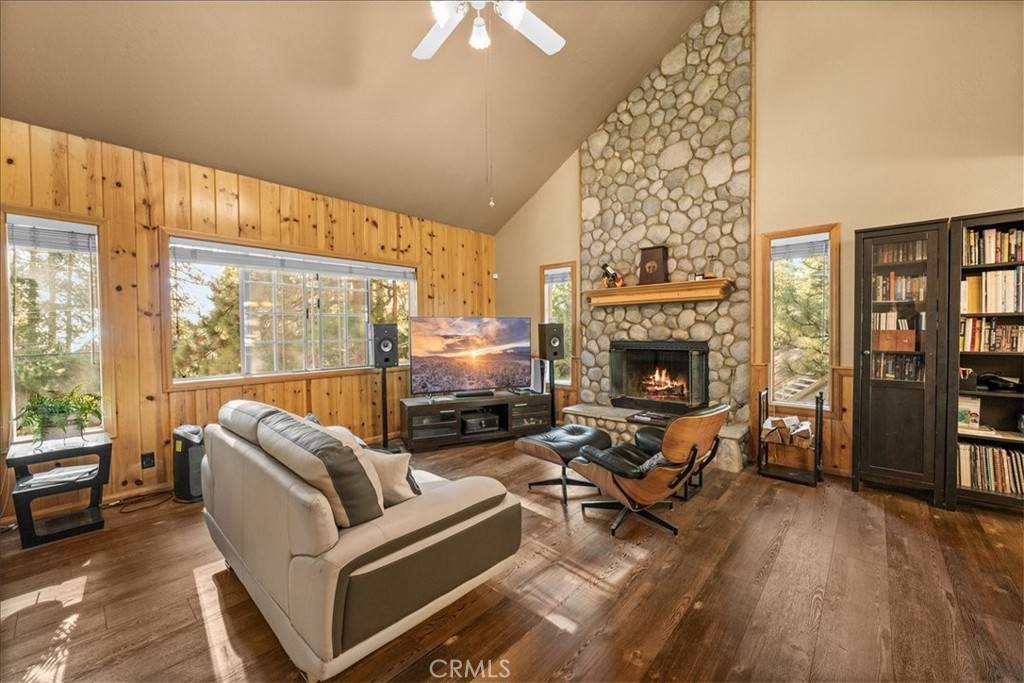 Running Springs, CA 92382,31358 Lightfoot WAY