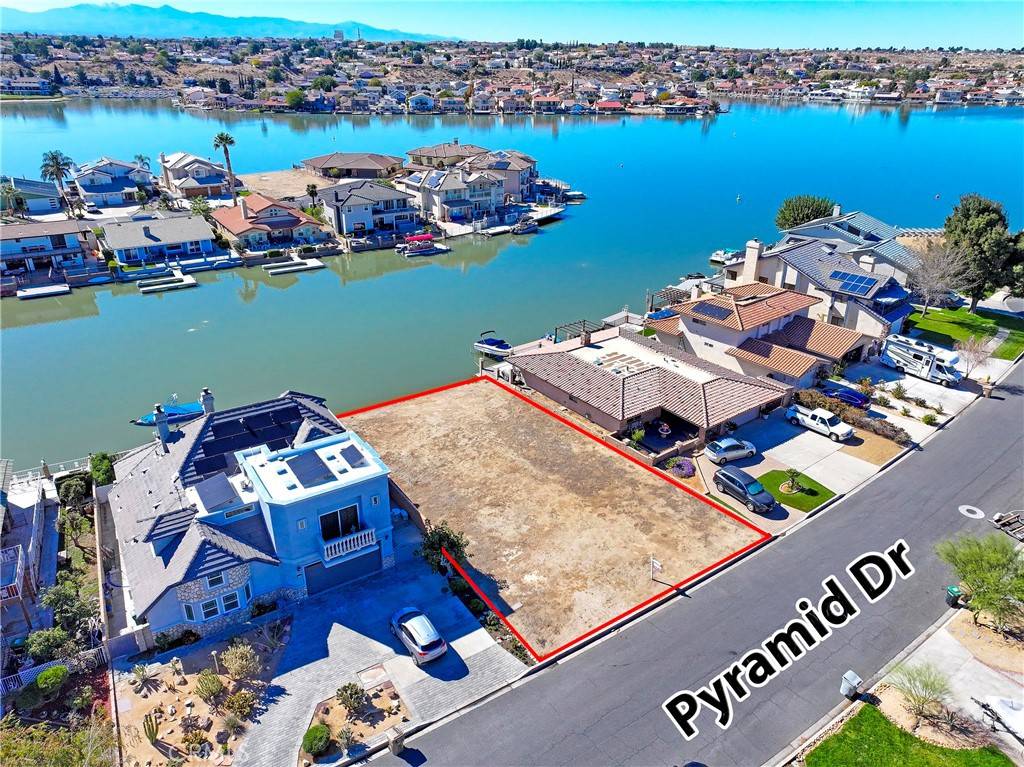 Victorville, CA 92395,13550 Pyramid