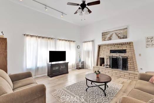 Apple Valley, CA 92308,20750 Teton RD