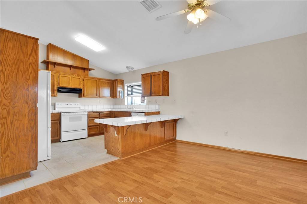 Apple Valley, CA 92308,22544 Ojai RD