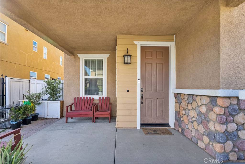 Hesperia, CA 92344,8738 Redondo