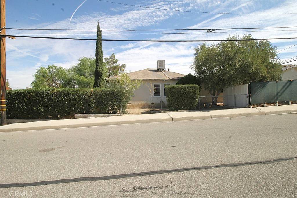 Barstow, CA 92311,100 E Desert View