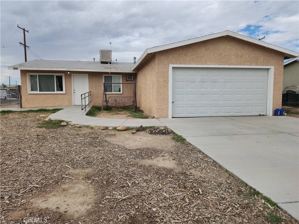 Yermo, CA 92398,36028 Dividing Line ST