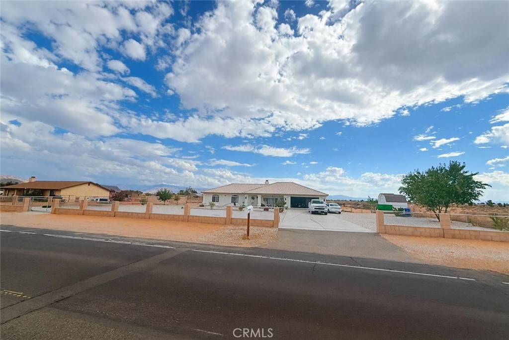 Apple Valley, CA 92307,21961 Thunderbird