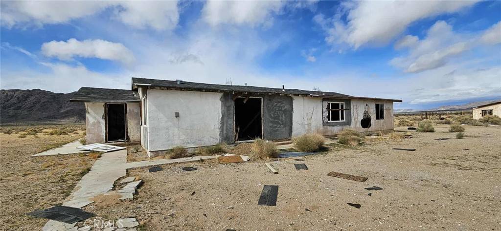 Lucerne Valley, CA 92356,33354 Haynes RD