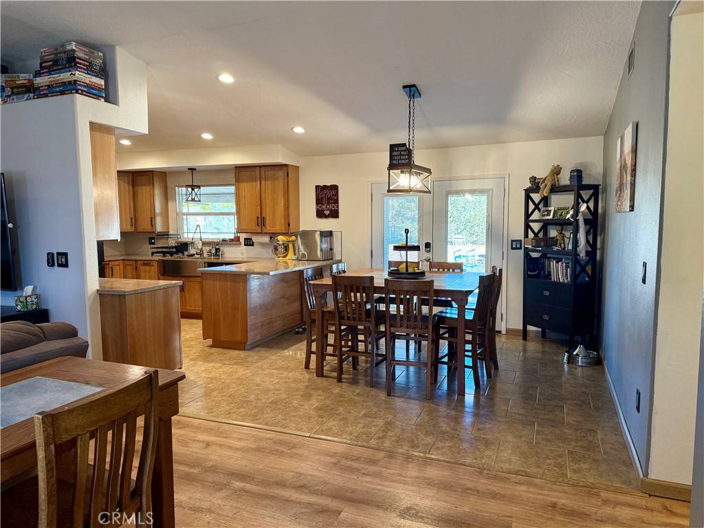 Hesperia, CA 92345,14868 Orange