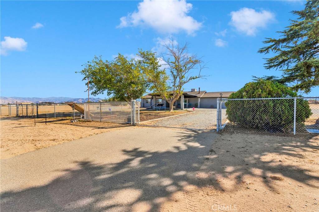 Oak Hills, CA 92344,13647 Mesquite