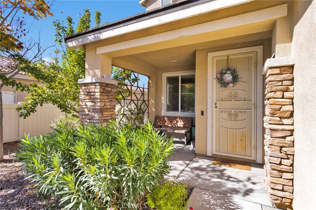 Victorville, CA 92394,16732 Desert Lily ST