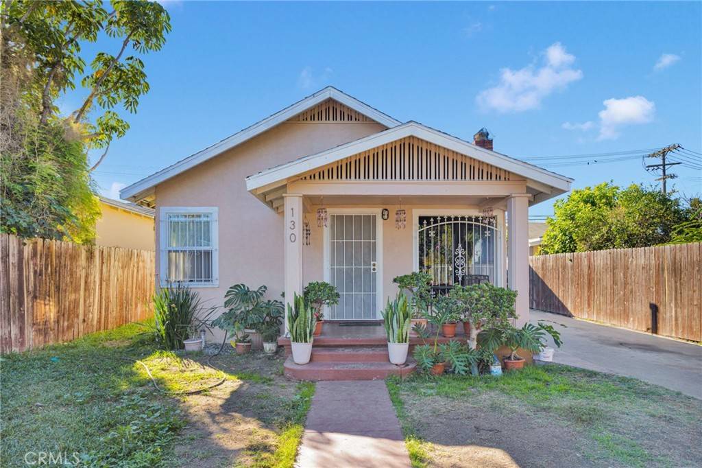 Los Angeles, CA 90003,130 E 107th