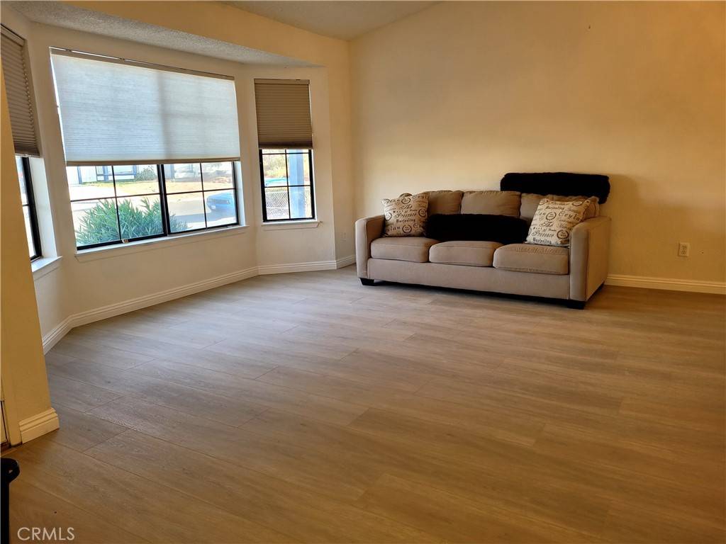 Victorville, CA 92392,11584 Maple Valley