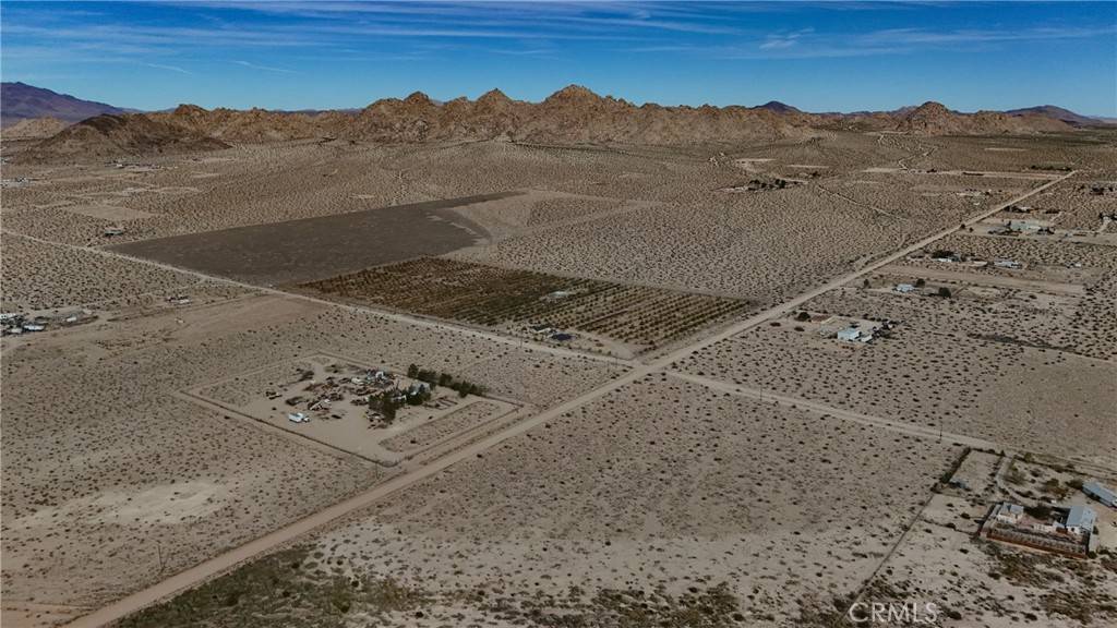 Lucerne Valley, CA 92356,784 Rabbit Springs RD