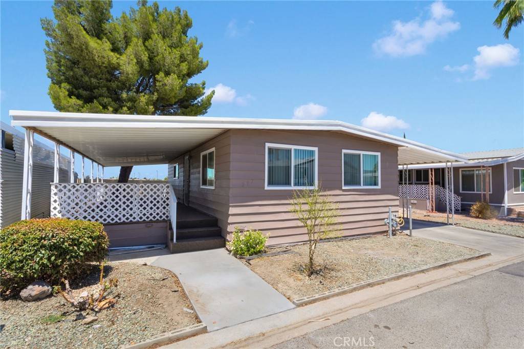 Victorville, CA 92392,15252 Seneca RD #297