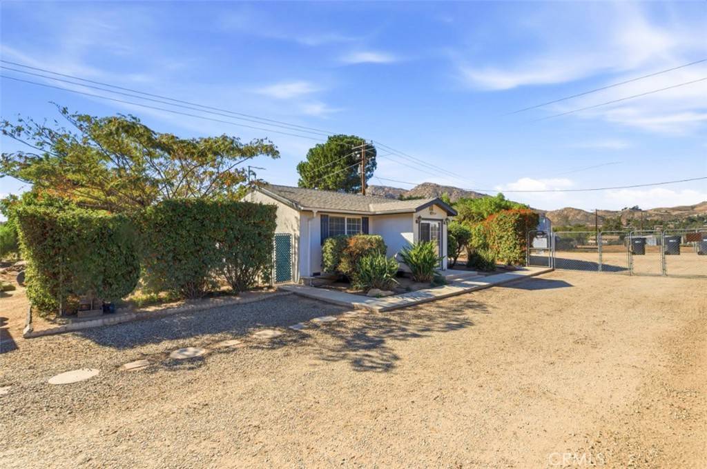 Moreno Valley, CA 92557,8876 Pigeon Pass