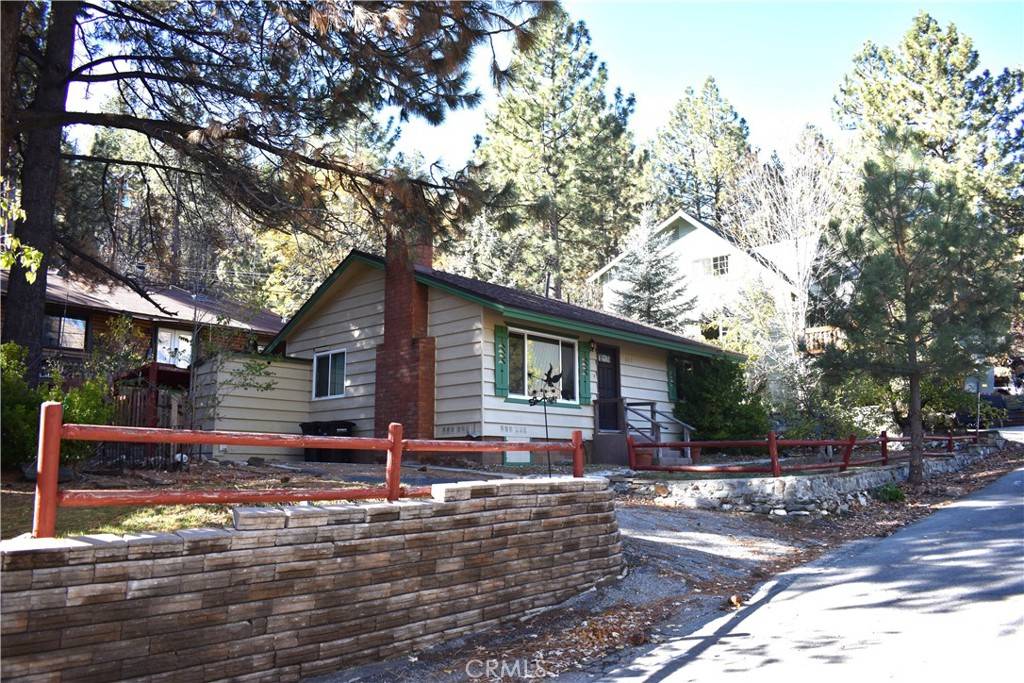 Wrightwood, CA 92397,863 Edna