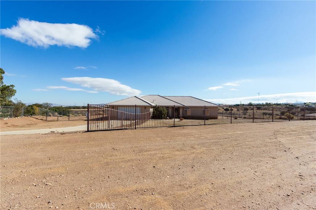 Oak Hills, CA 92344,8605 Cantel CT