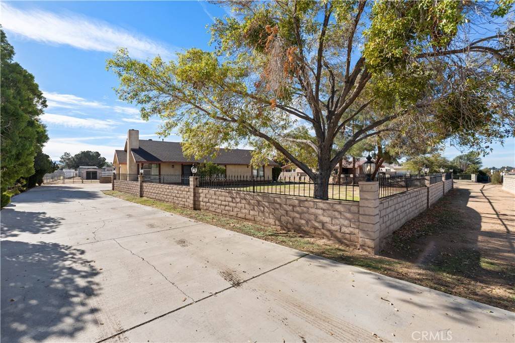 Apple Valley, CA 92307,18891 Shoshonee RD