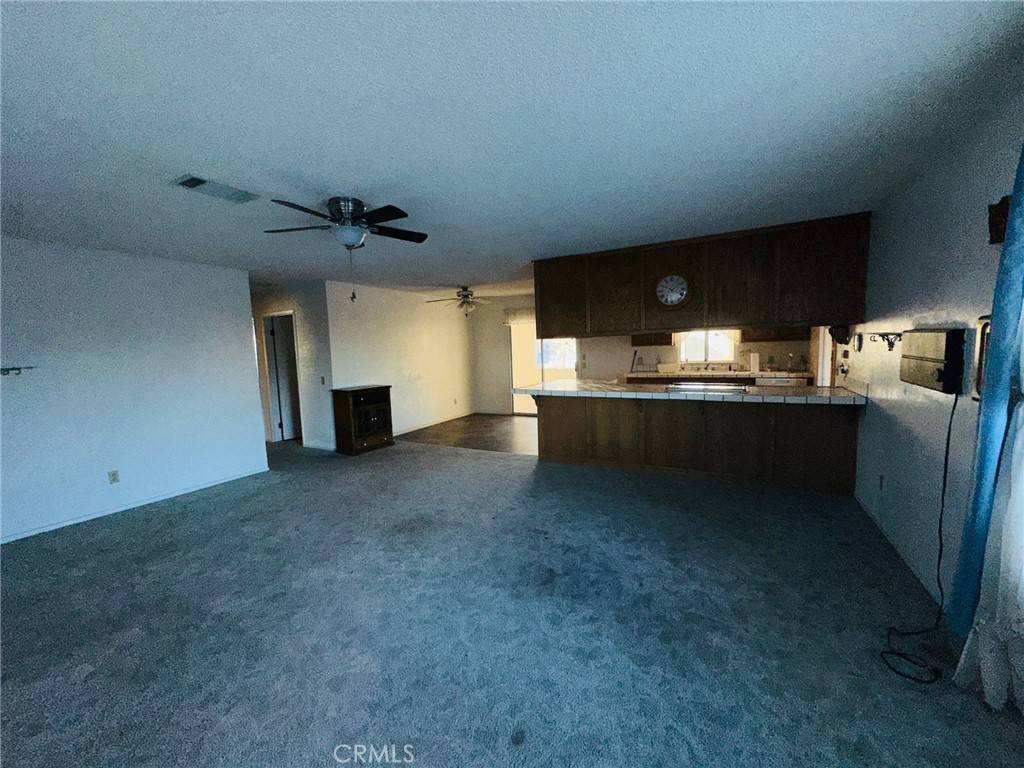 Hesperia, CA 92345,7544 Oakwood