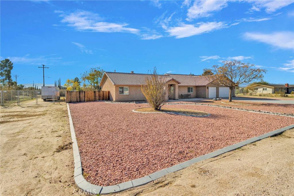 Apple Valley, CA 92307,18311 Owatonna RD