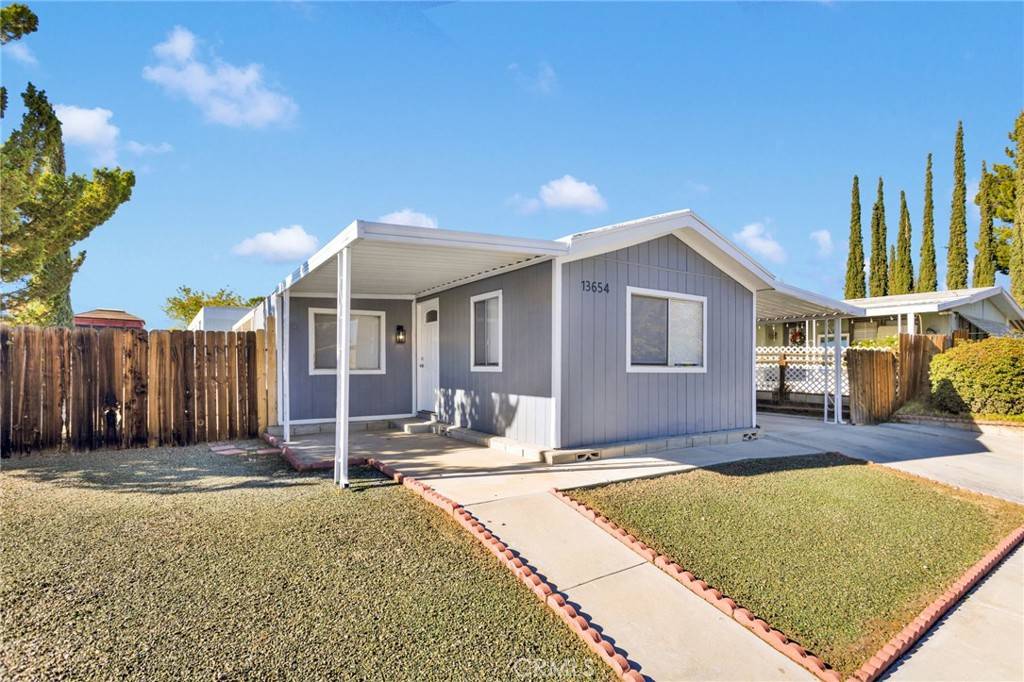 Victorville, CA 92395,13654 Bel Air DR