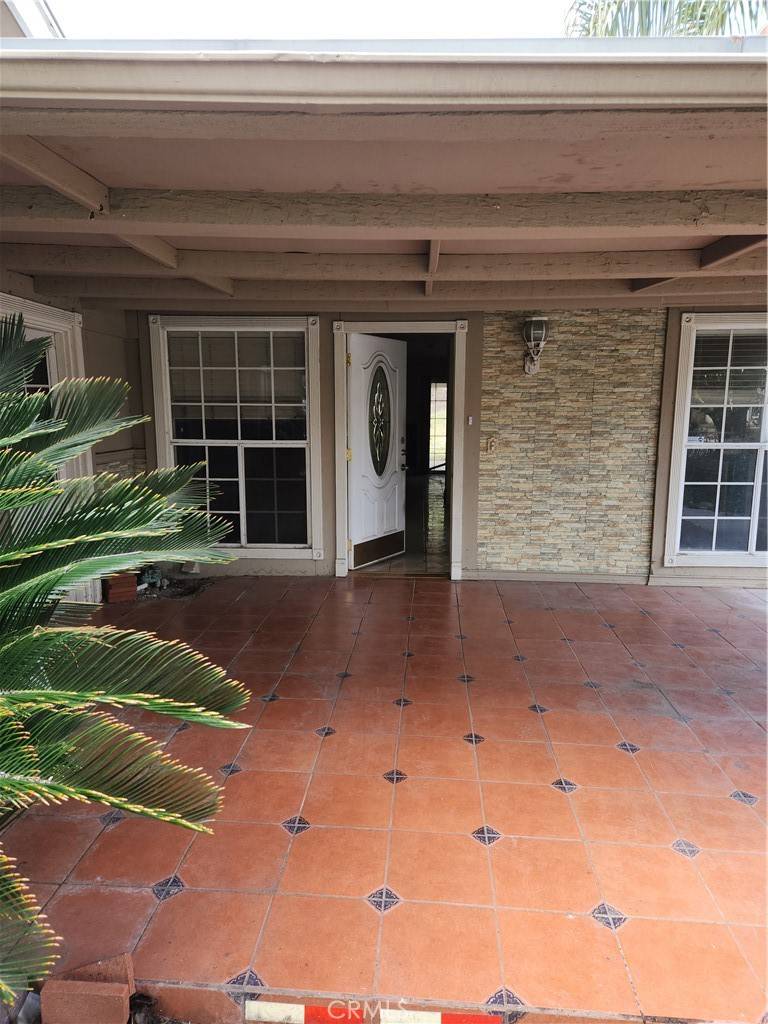 La Sierra, CA 92505,4460 Clarksdale DR