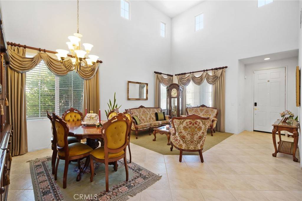 Eastvale, CA 92880,6303 Golden Bit ST