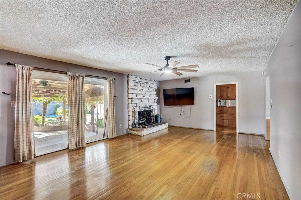 Rialto, CA 92376,371 E Margarita RD