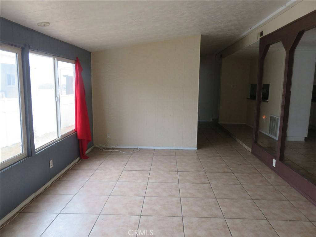 Jurupa Valley, CA 92509,6130 Camino Real #251