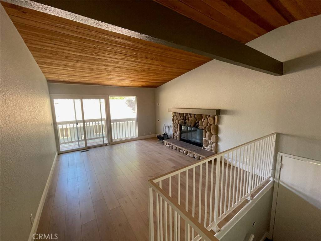 Lake Arrowhead, CA 92352,323 Canyon Crest LN