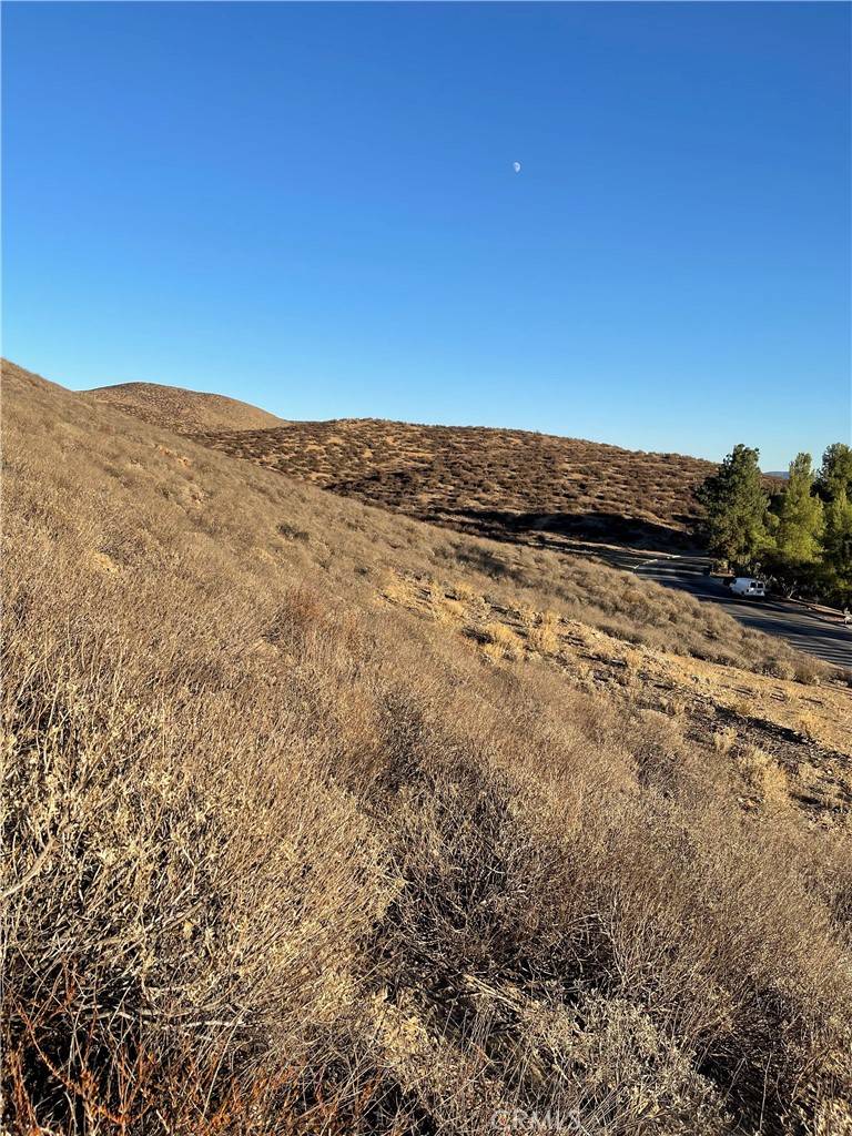 Menifee, CA 92586,0 CREWS HILLS DR