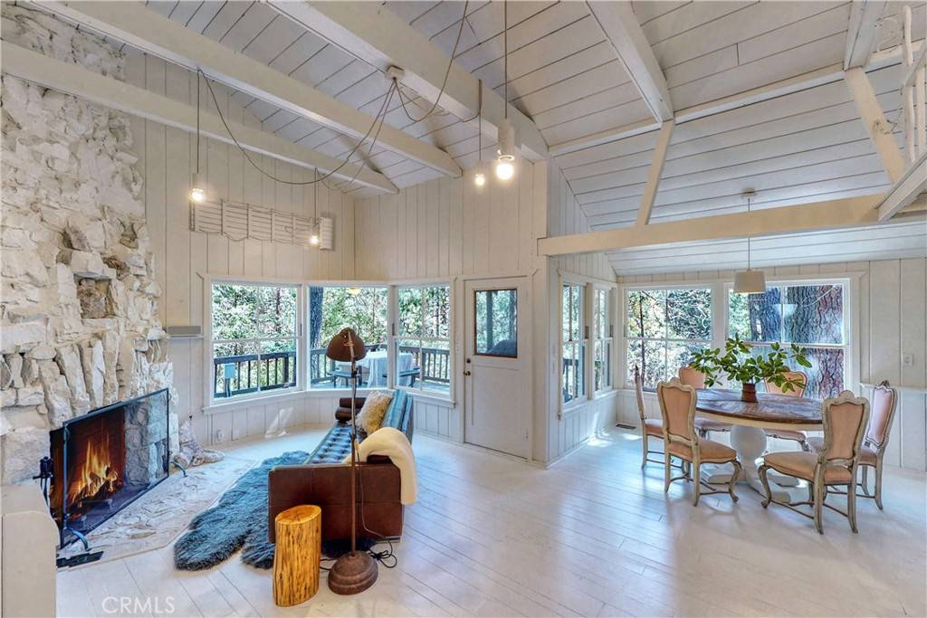 Lake Arrowhead, CA 92352,689 Burnt Mill RD