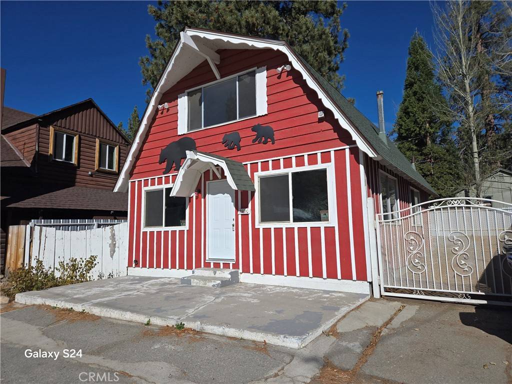 Fawnskin, CA 92333,39210 N Shore DR