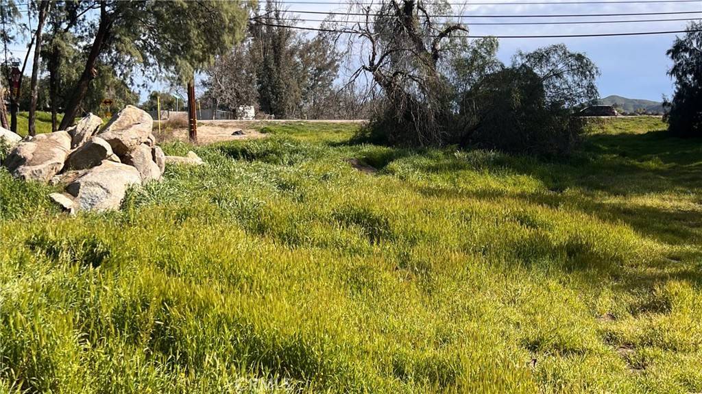 Perris, CA 92570,0 Mountain Ave & Hwy 74