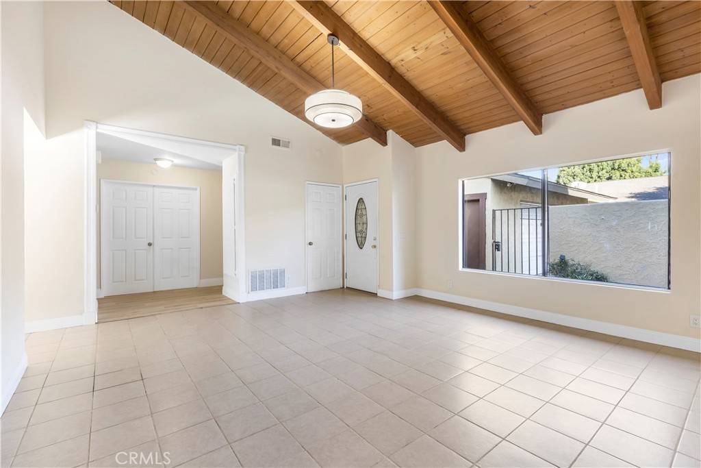Santa Ana, CA 92705,2602 N Tustin AVE #D