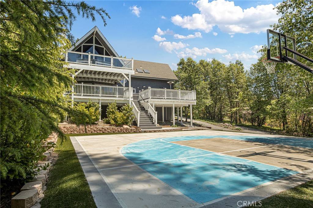 Lake Arrowhead, CA 92352,27555 W Shore RD