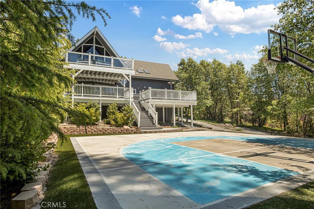 Lake Arrowhead, CA 92352,27555 W Shore RD