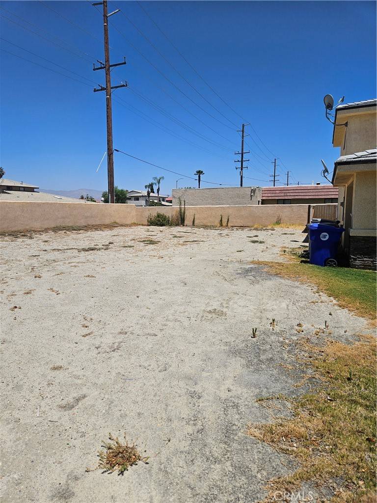 Cathedral City, CA 92234,33014 Campus LN