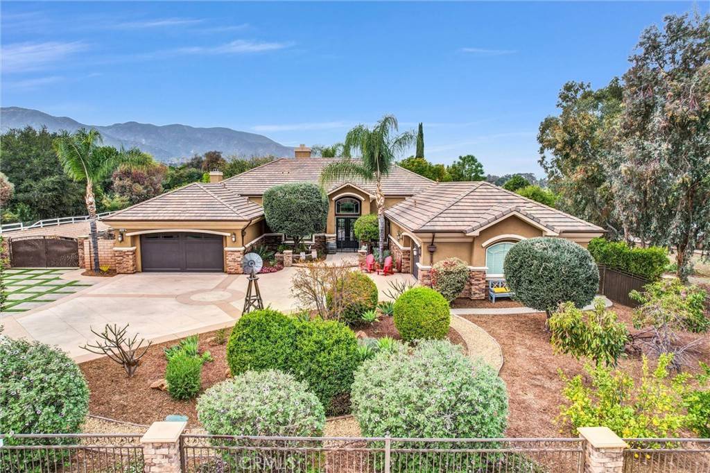 Corona, CA 92882,2480 Oak AVE