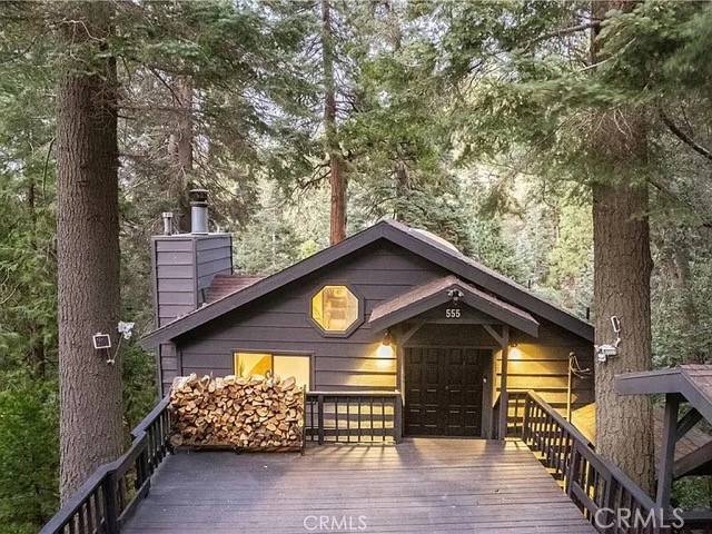 Lake Arrowhead, CA 92352,555 Dover CT