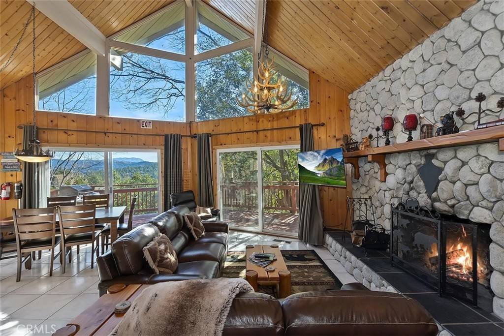 Lake Arrowhead, CA 92352,26561 Amador LN
