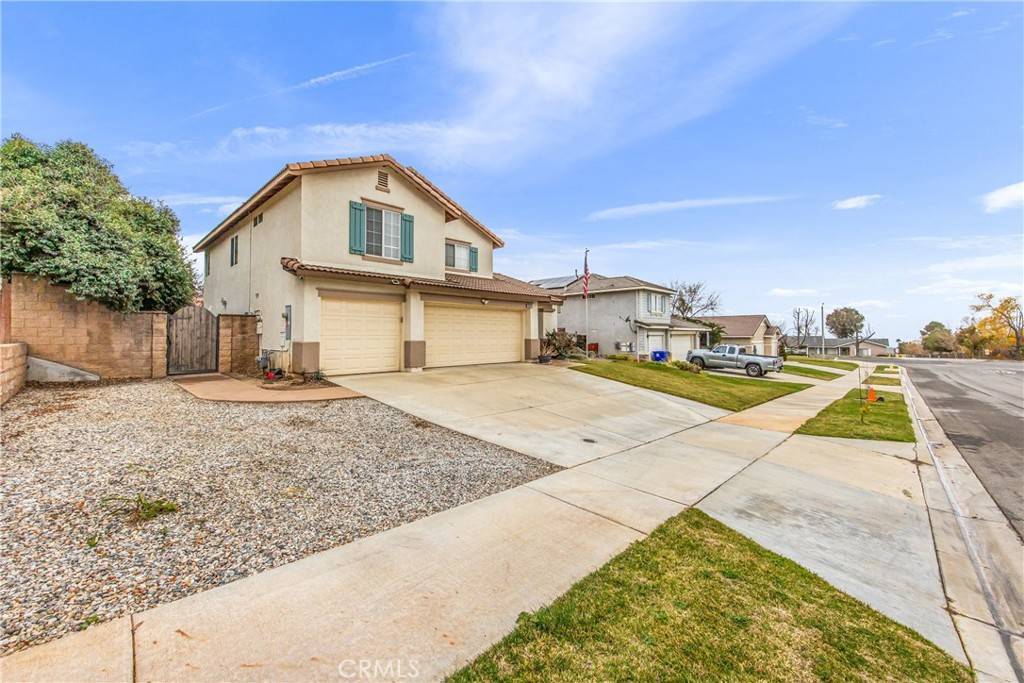 Yucaipa, CA 92399,35935 Leah LN