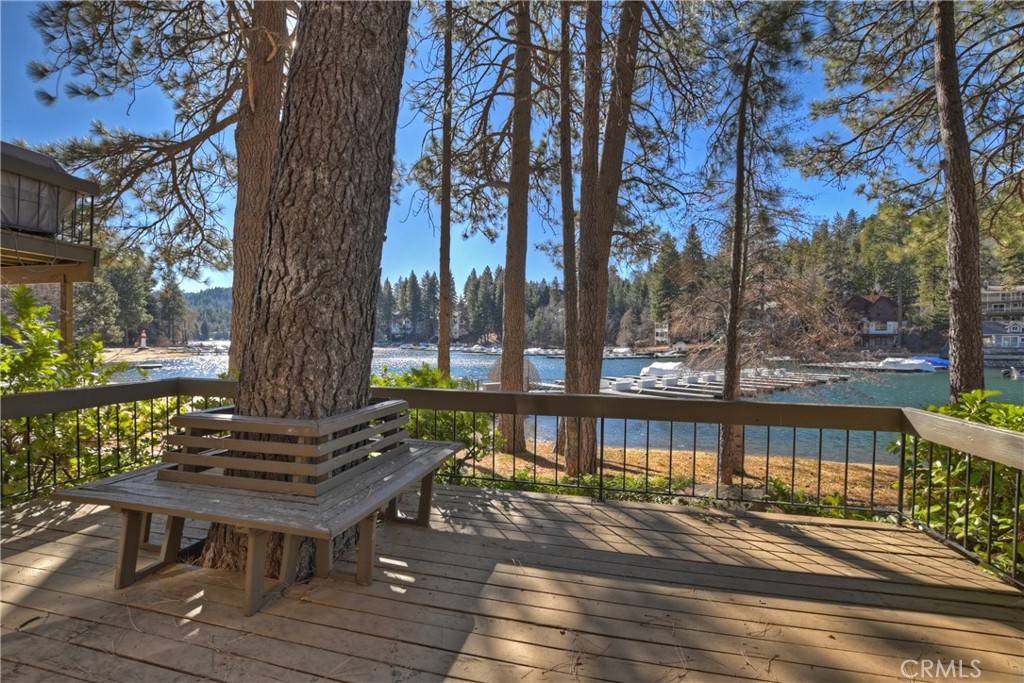 Lake Arrowhead, CA 92352,27721 Peninsula Dr. #214