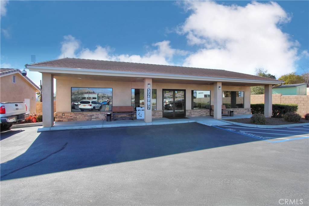 Redlands, CA 92373,32007 Outer Highway 10