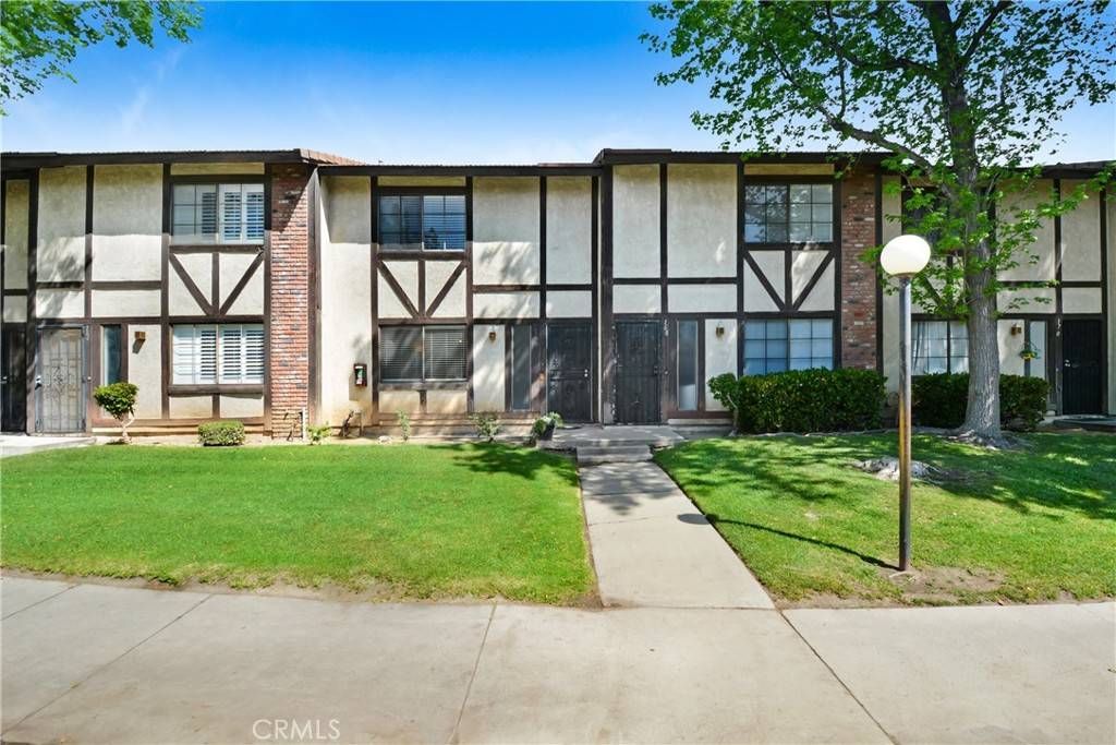 Rialto, CA 92376,166 E Merrill AVE