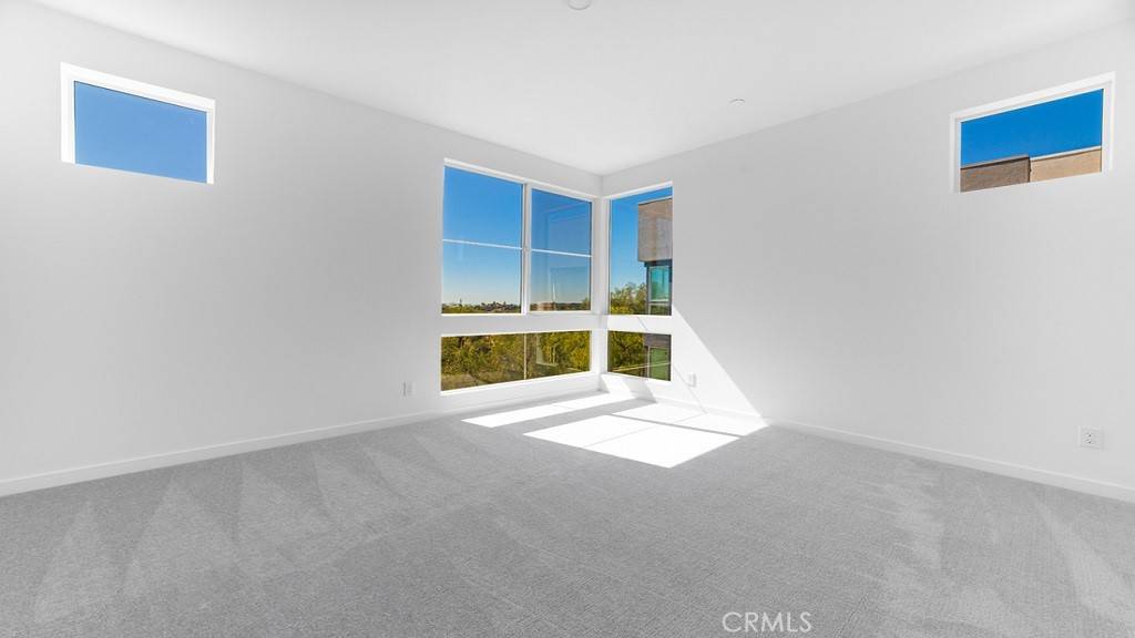 Ontario, CA 91764,4100 E Circle Paseo #305