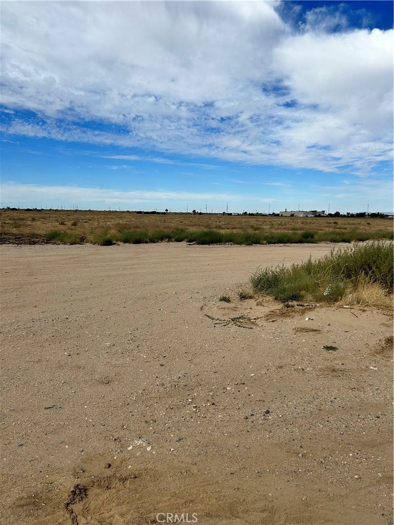 Thermal, CA 92274,2148 Palm WAY