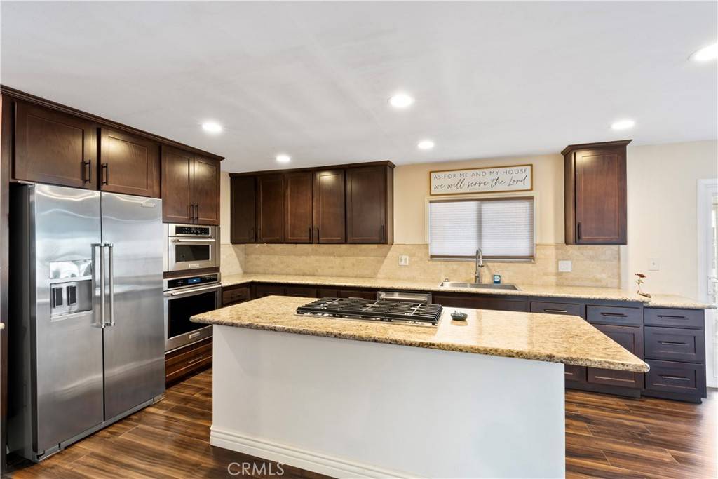 Corona, CA 92882,1383 Thornwood